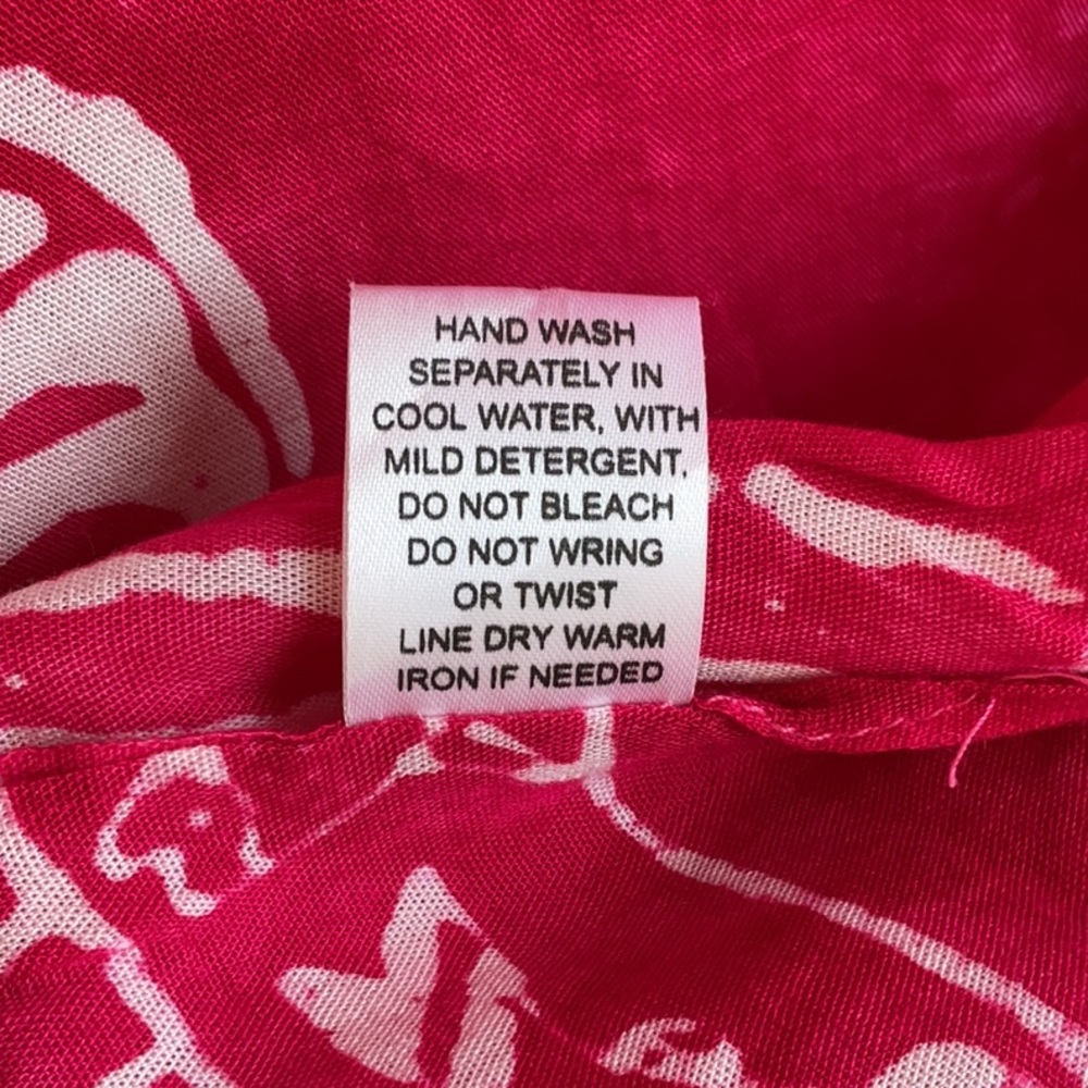 Hot pink and white sarong with Fringe OS - 44 x 63” - Picture 3 of 5